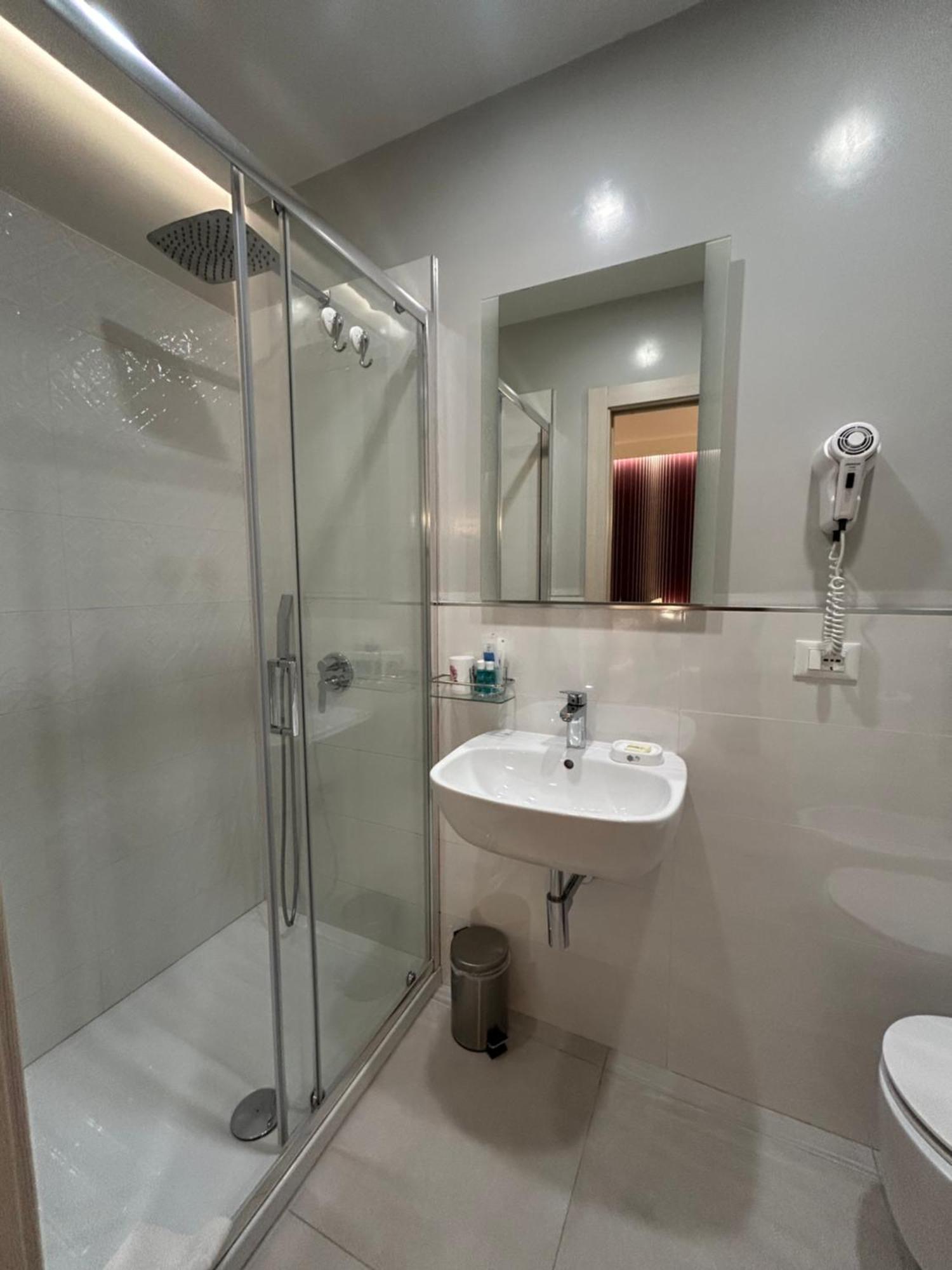 Alba Rooms La Spezia Luaran gambar