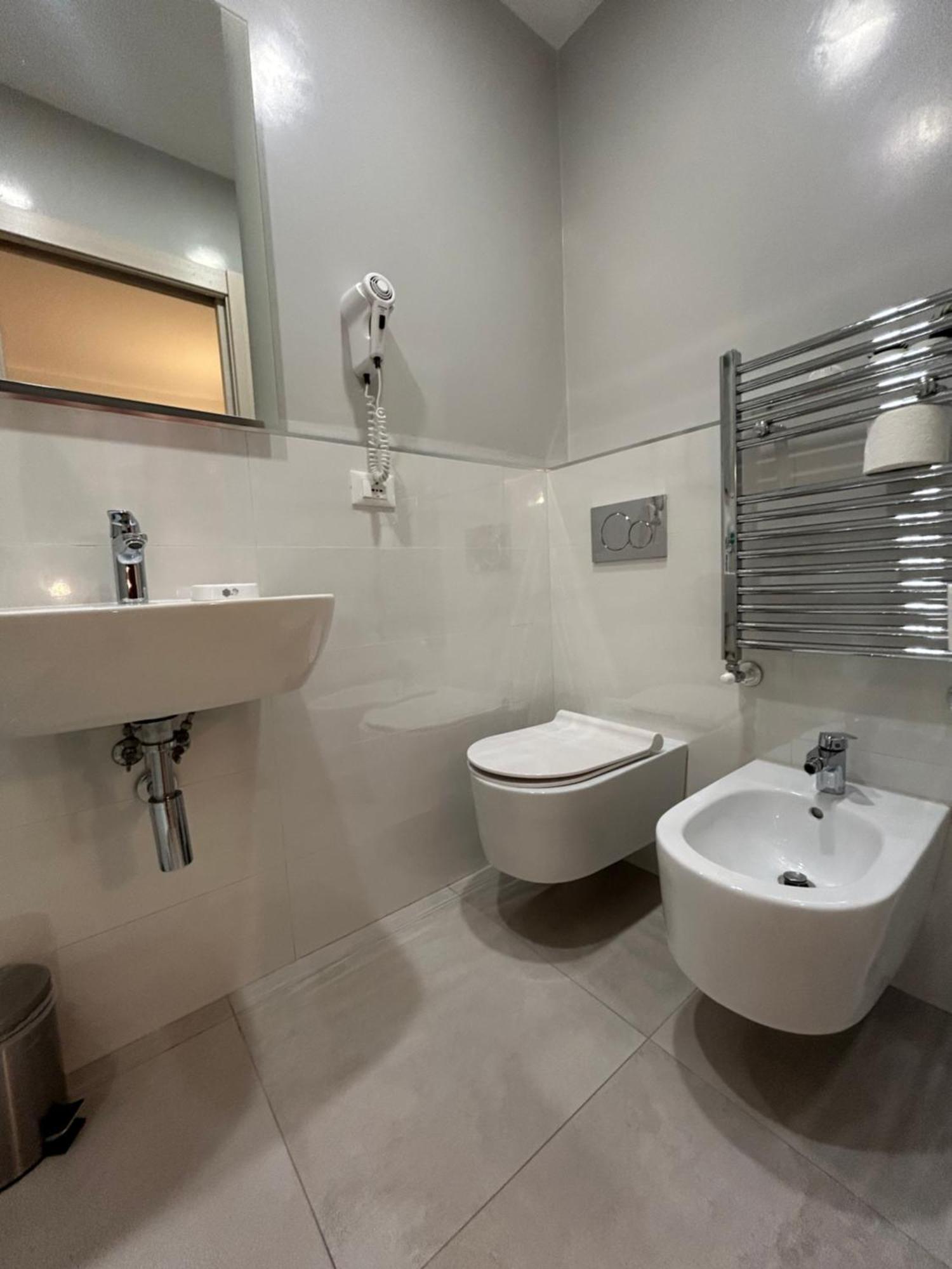 Alba Rooms La Spezia Luaran gambar